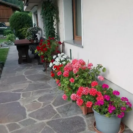 Ferienwohnung Neururer Stefanie