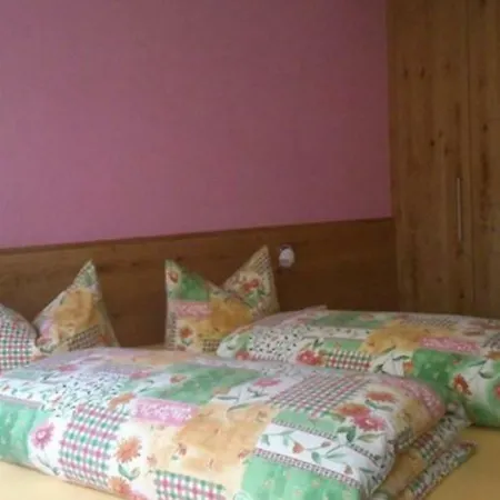Apartment Ferienwohnung Neururer Stefanie *